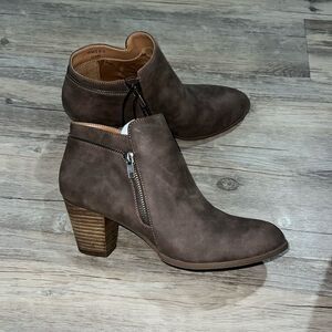 Dolce Vita shoes